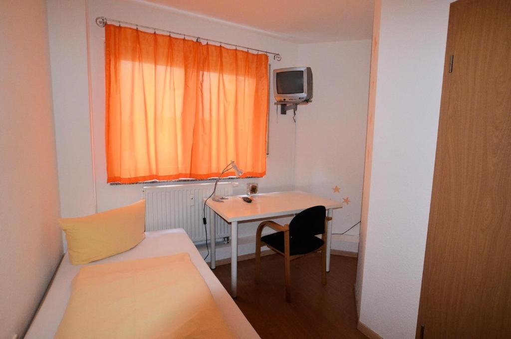 Gastehaus Mezzaluna Hotel Dresde Habitación foto